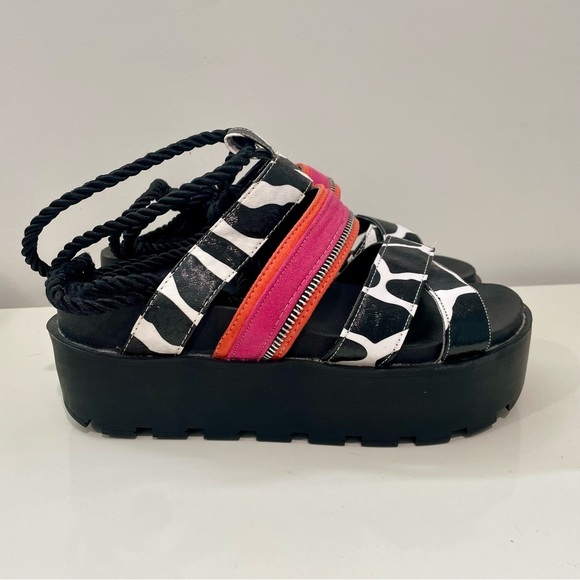 Chunky Platform Mixed Media Sandals With Tie Up Cow Print and Pink Size 8 - Picture 1 of 7